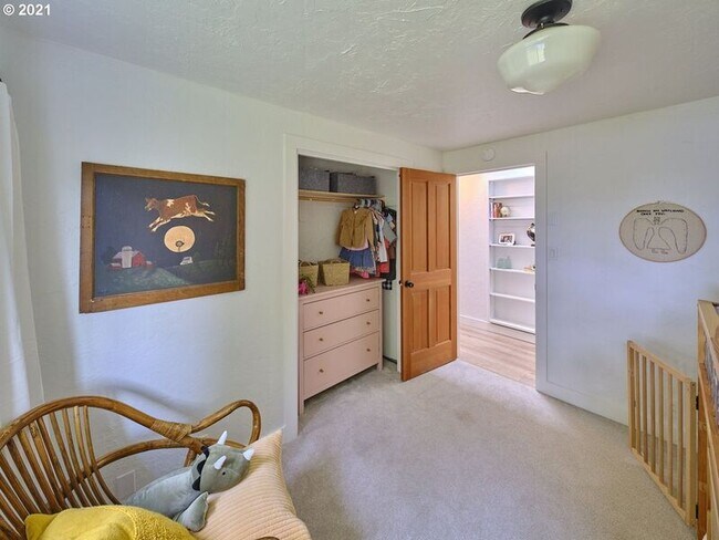 Building Photo - 1641 NW 31st Ave