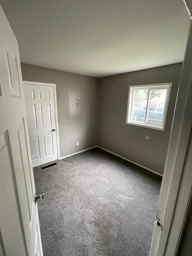 Building Photo - 5399 Inlet Dr