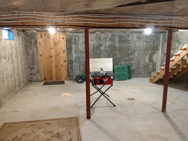 Building Photo - 14 Wellstone Dr