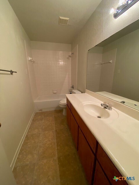 Building Photo - 1722 Aztec Trce