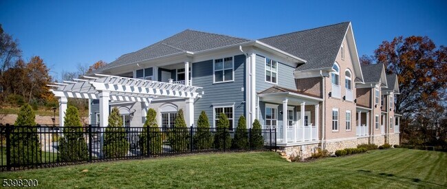 Building Photo - 2435 Lamington Rd