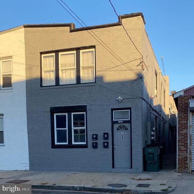Primary Photo - 709 Adriatic Ave