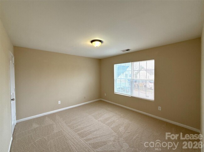 Building Photo - 13802 Plowdon Ct