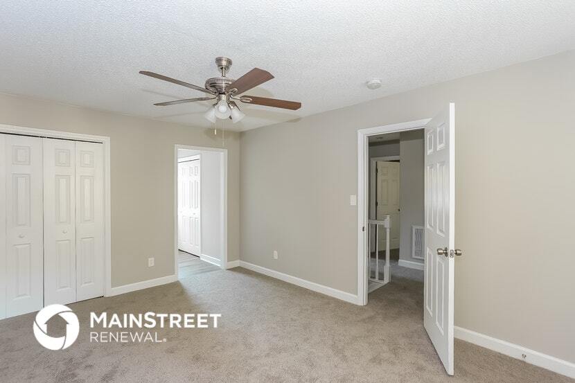 Building Photo - 696 Journey St SW