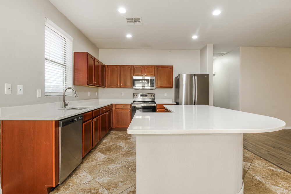 Building Photo - 11838 W Foothill Dr
