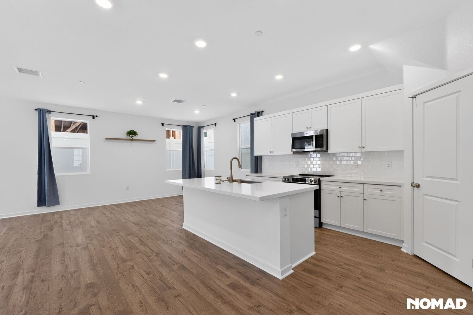 Building Photo - 26648 Jonquil Ave