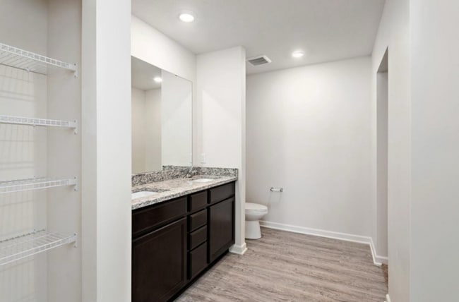 Building Photo - 1026 White Tail Ln