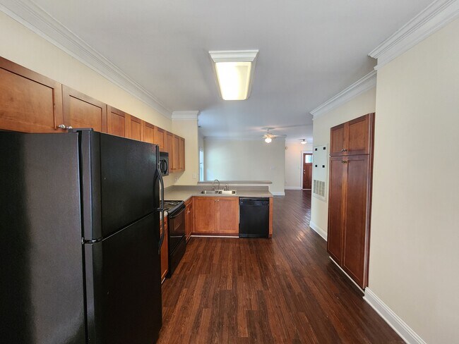 Building Photo - 135 Artisan Pl