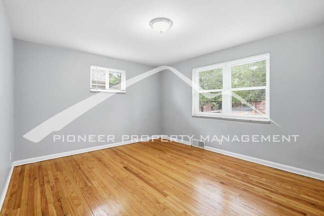 Building Photo - 4564 E Mexico Ave