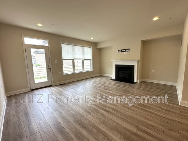 Building Photo - 967 Holden Rd