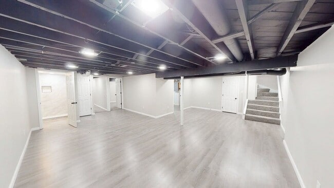 Building Photo - 769 Kettering Rd