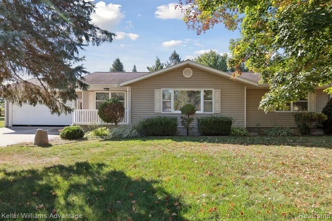 Building Photo - 245 Lynbrook Dr