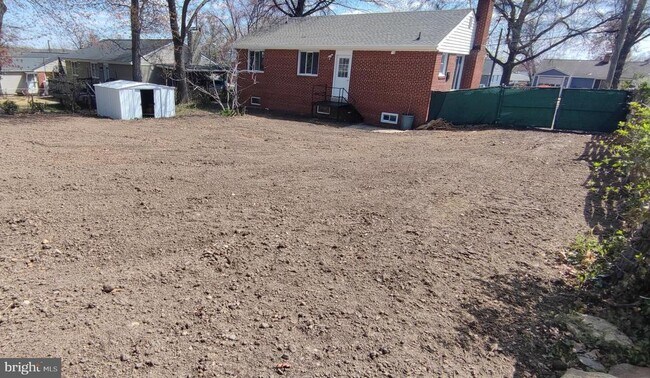 Building Photo - 1608 Elson St