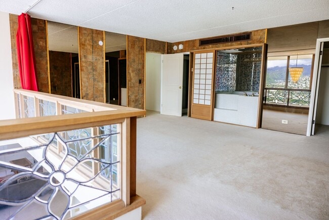 Building Photo - 2240 Kuhio Ave.