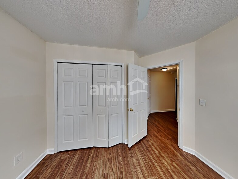 Building Photo - 4098 Amberly Ct