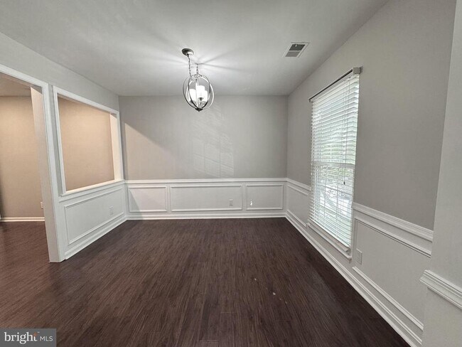 Building Photo - 8141 Bayonet Way