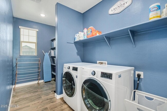 Building Photo - 1171 E Armstrong Wy