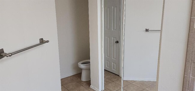 Building Photo - 22830 Indian Ridge Dr