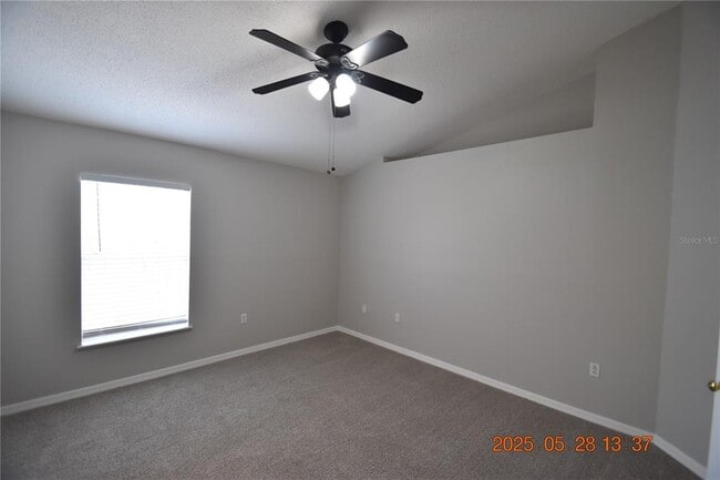 Building Photo - 30634 Birdhouse Dr