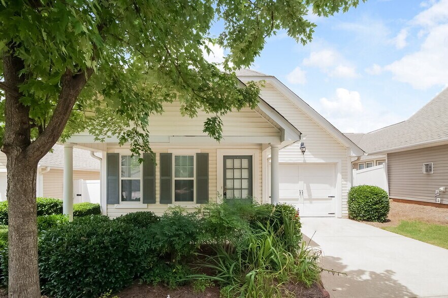 Building Photo - 164 Highland Falls Dr