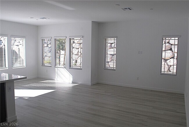 Building Photo - 893 Carlton Ter Ln