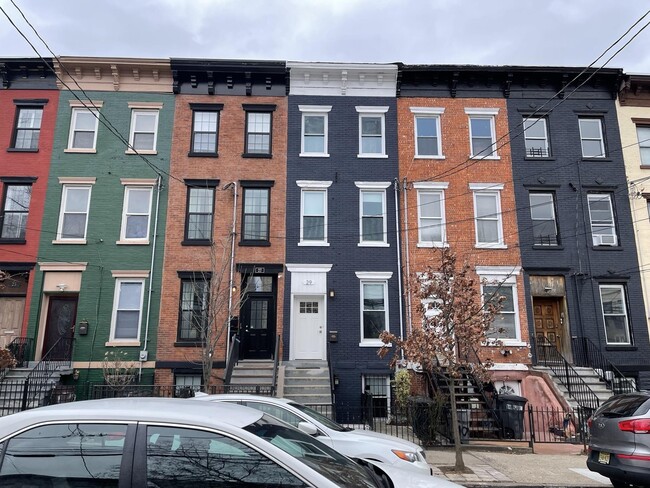Building Photo - 29 Belmont Ave