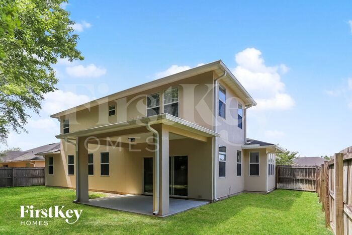 Building Photo - 2388 Eisner Dr