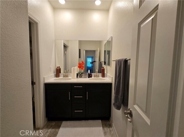 Building Photo - 7900 Raincross Ct