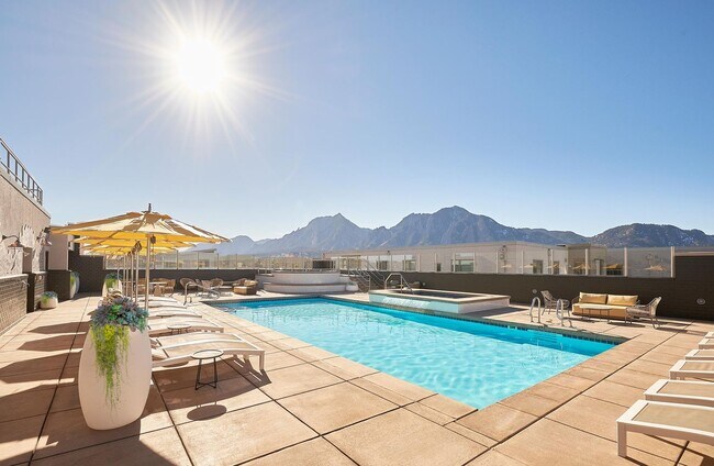 Building Photo - Exquisite Peloton Studio w/ Large Balcony - All the Amenities