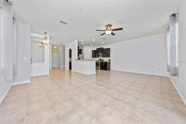 Building Photo - 6522 S Goldenrod Rd