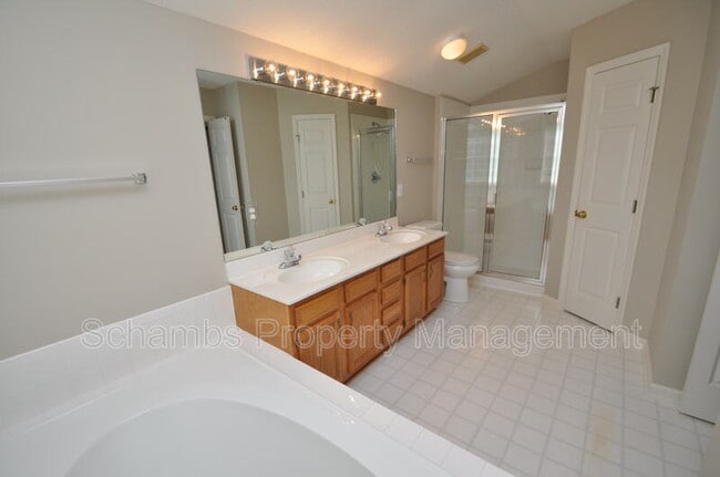 Building Photo - 2307 Fordcrest Dr