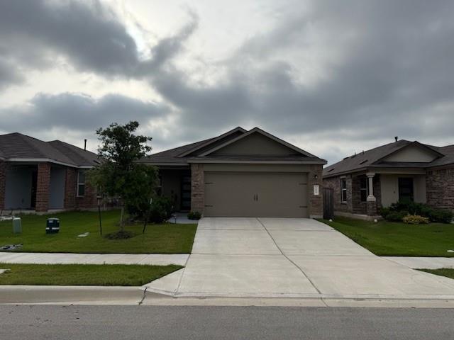 Building Photo - 204 Longbridge Dr