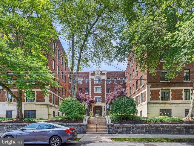 Building Photo - 1305 N Broom St