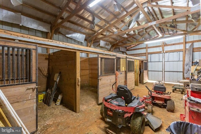 Building Photo - 18136 Pepmeier Hill Rd