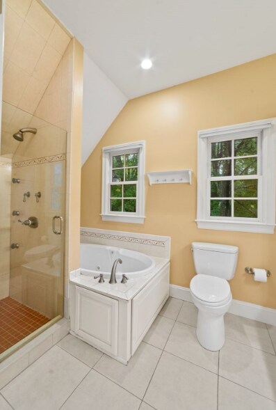 Building Photo - 15 Edgemoor Cir