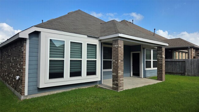 Building Photo - 29535 Whitebrush Trace Dr