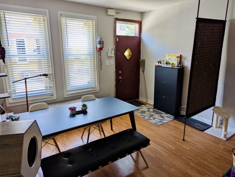 Building Photo - 1718 McClellan St