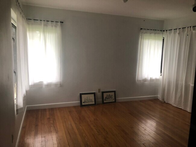 Bedroom 3 - 1170 NE 97th St