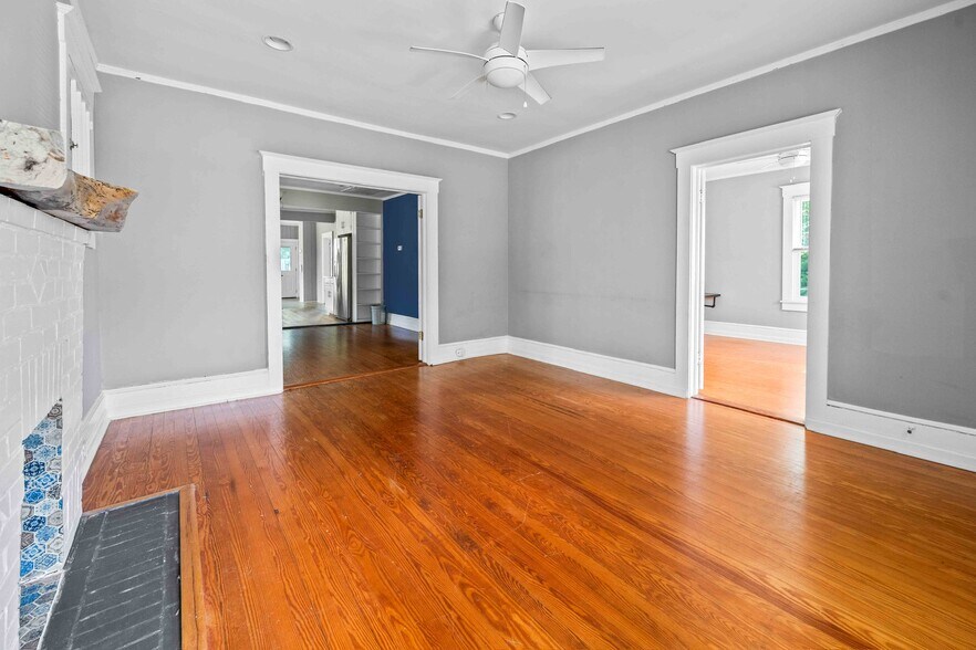 Building Photo - 1815 Castle Hayne Rd