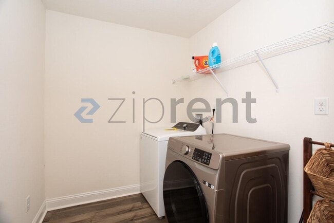 Building Photo - 277 Rambling Brk Trl