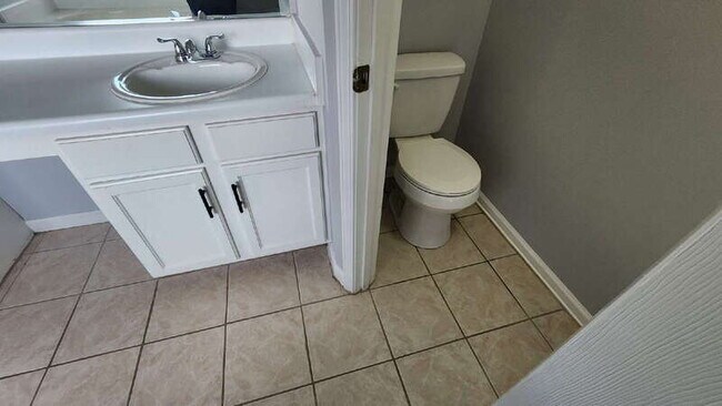 Building Photo - 370 Darter Run NW