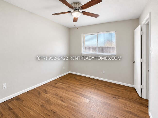 Building Photo - 860 Potomac Dr