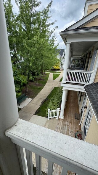 Building Photo - 362 Filmore St