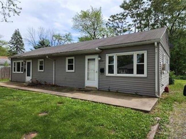 Primary Photo - 1088 Eastview Dr