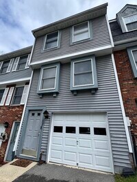 Building Photo - 207 Shadowlawn Cir