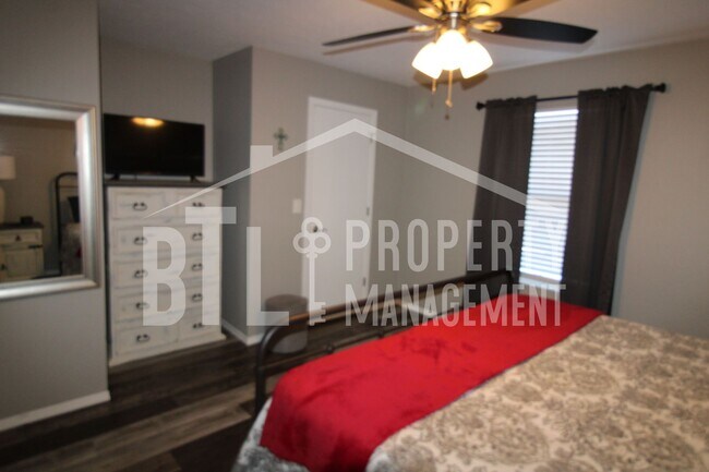 Building Photo - Beautifully Furnished 3 Bedroom Condo in Branson!