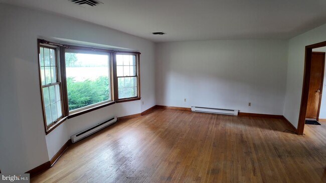 Building Photo - 8936 Goldsborough Neck Rd