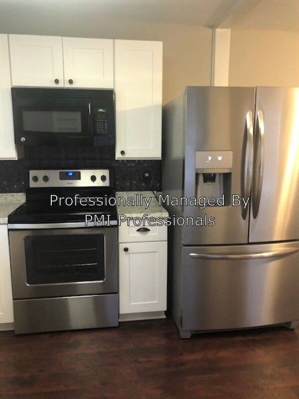 Building Photo - 909 Haynes Dr