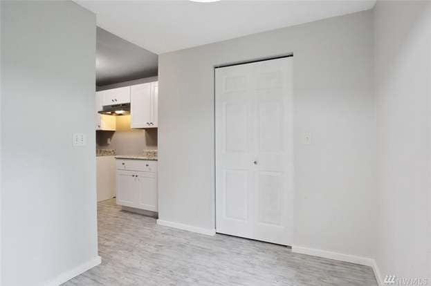 Building Photo - Remodeled ground floor 2 bed!