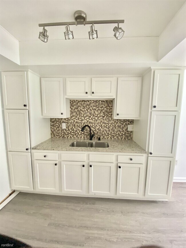 Building Photo - 3 br, 2.5 bath House - 25123 Greenbrooke Dr